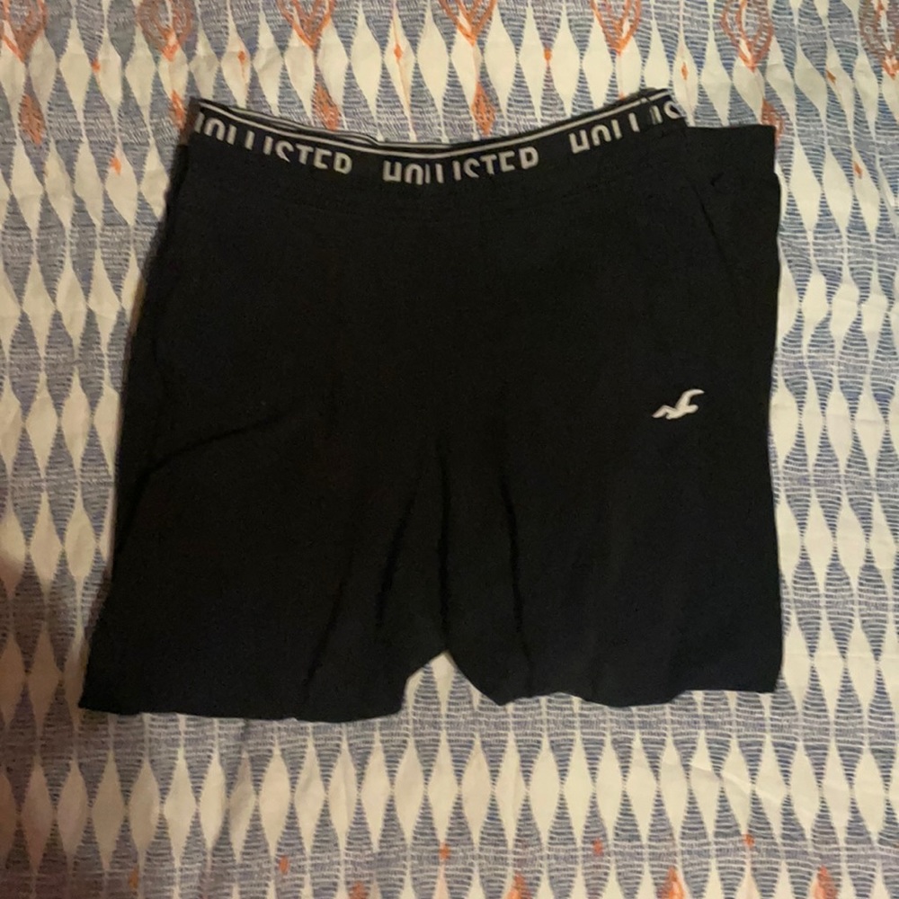 Black Hollister sweatpants